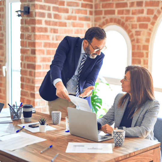 Fiero Valtrix team di esperti di investimenti in criptovalute